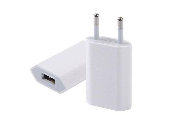 Apple iPod / iPhone USB power adapter
